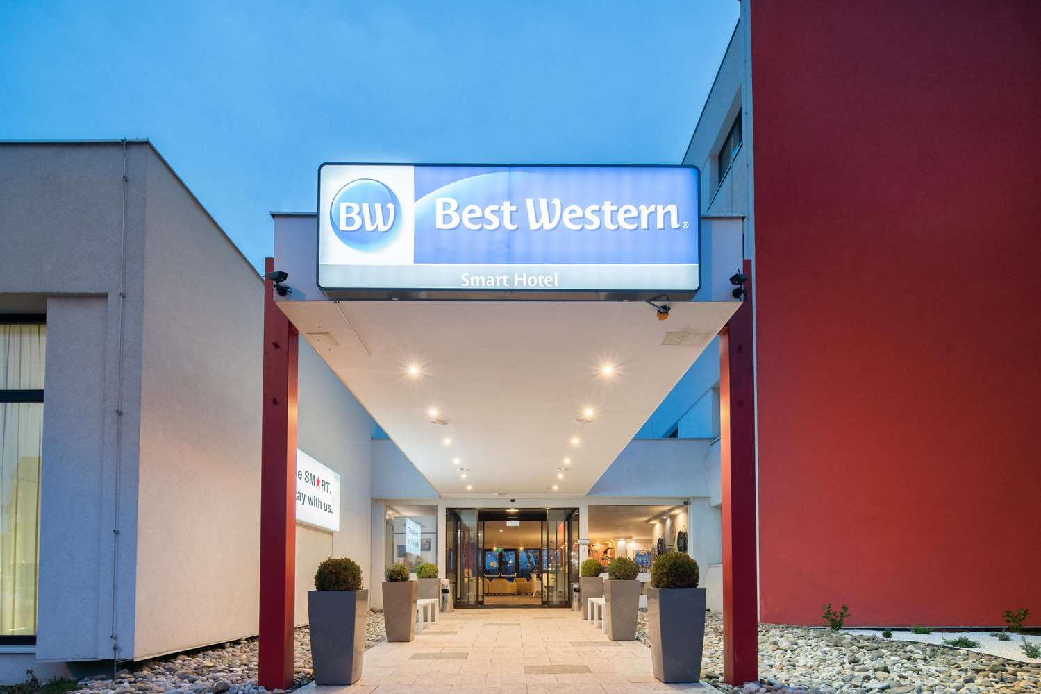Smart Hotel Voesendorf 10/66