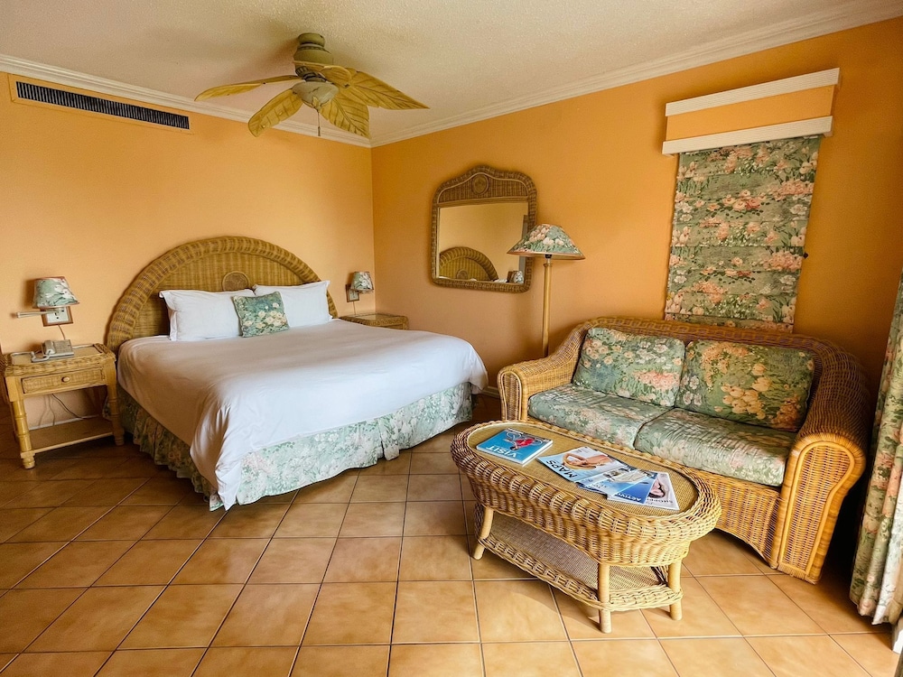 Coco Reef Bermuda 26/62