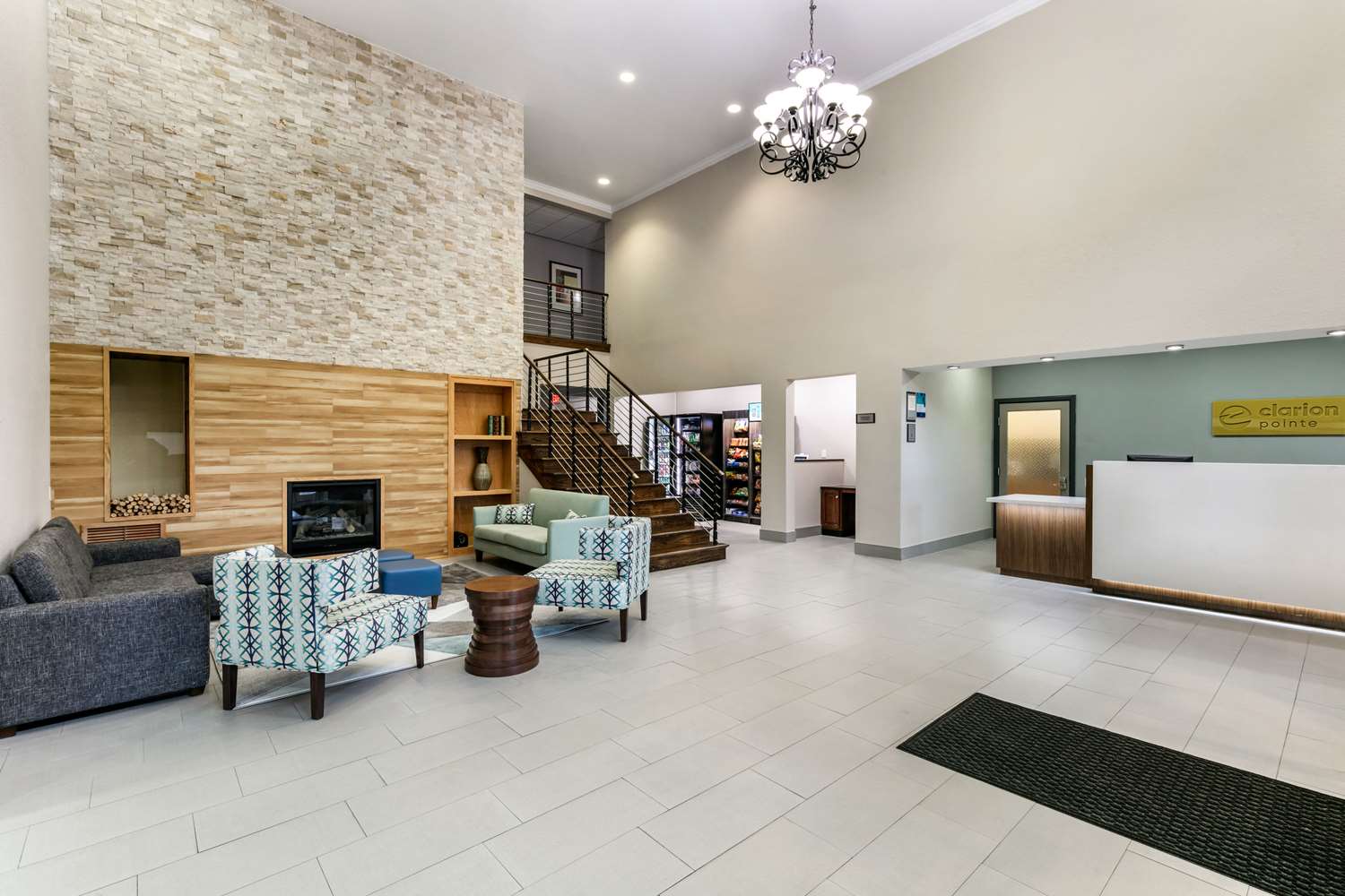 Clarion Pointe Columbus-Bradley Park 32/39
