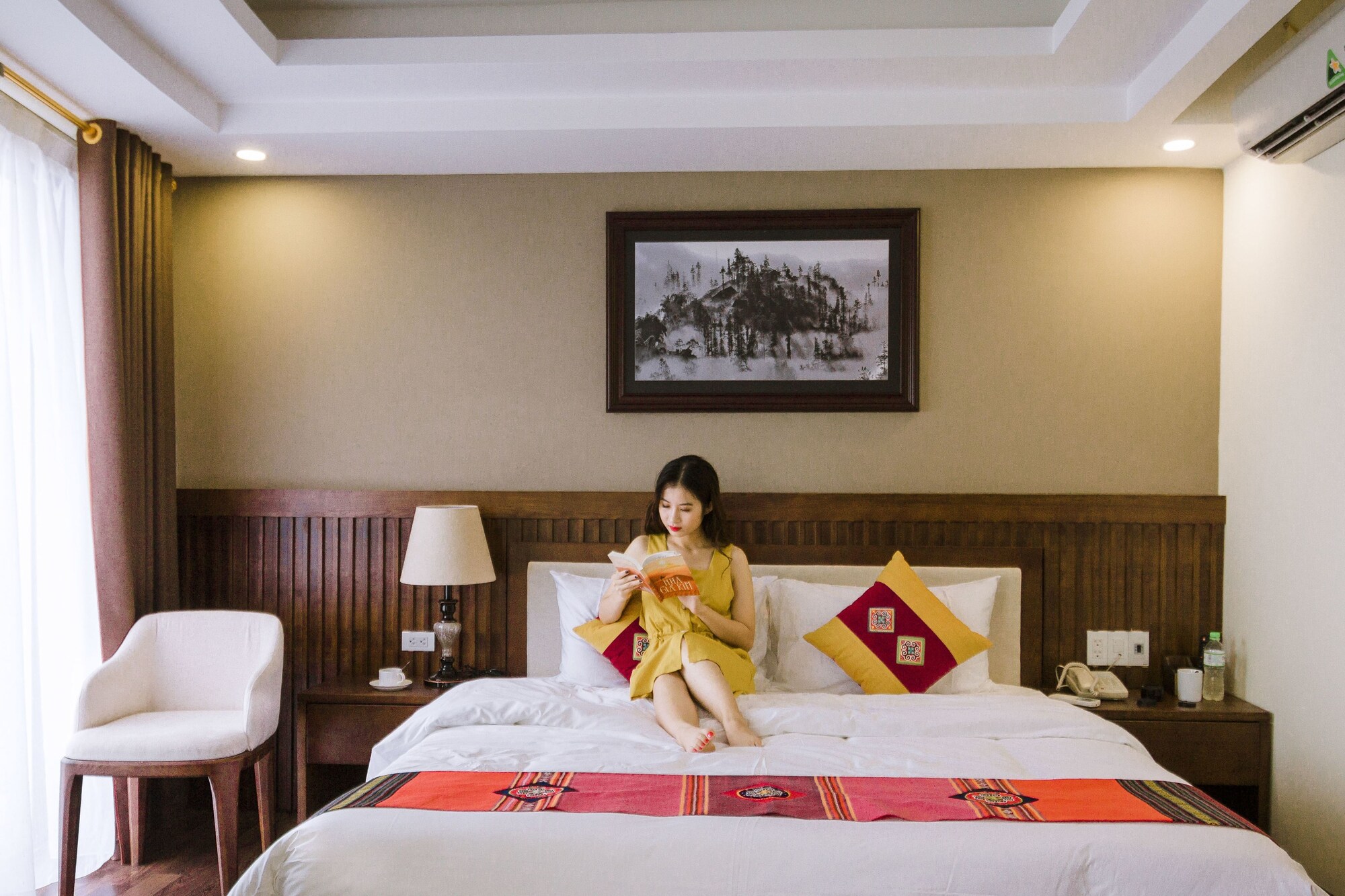 DELUXE, DOUBLE BED
