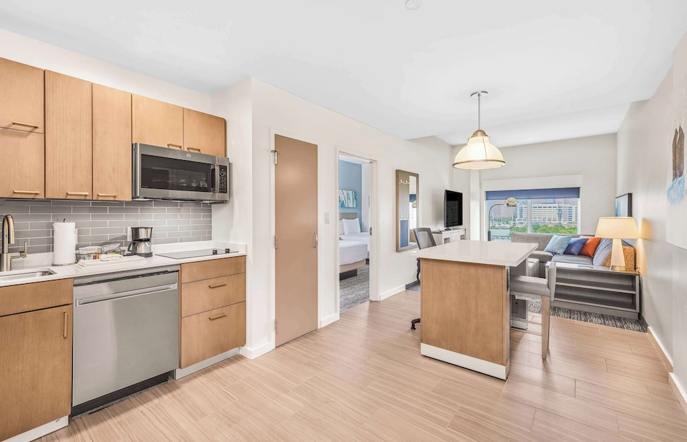 Hyatt House Houston Medical Center 10/46