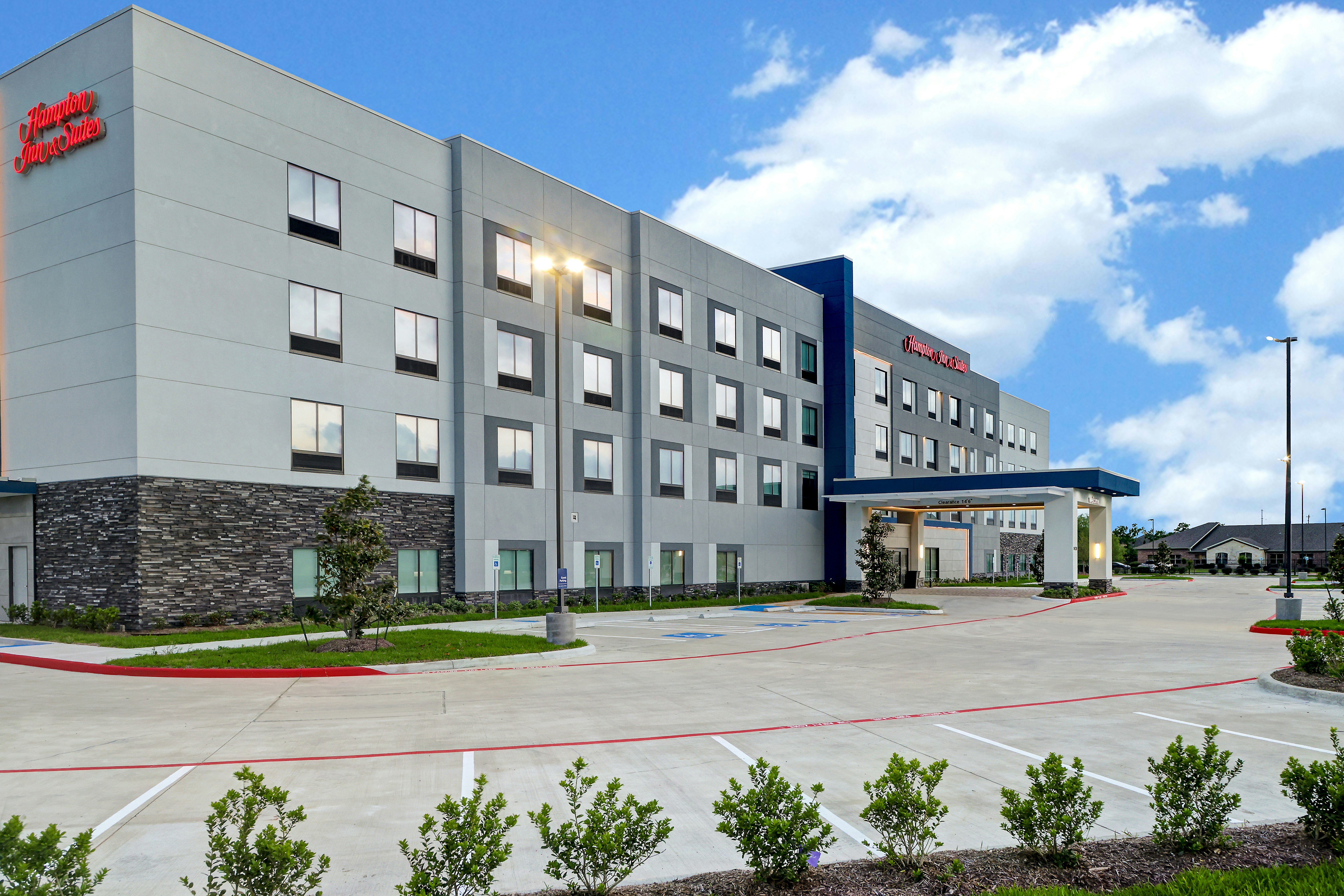 Hampton Inn and Suites Houston East Beltway 8 54/58