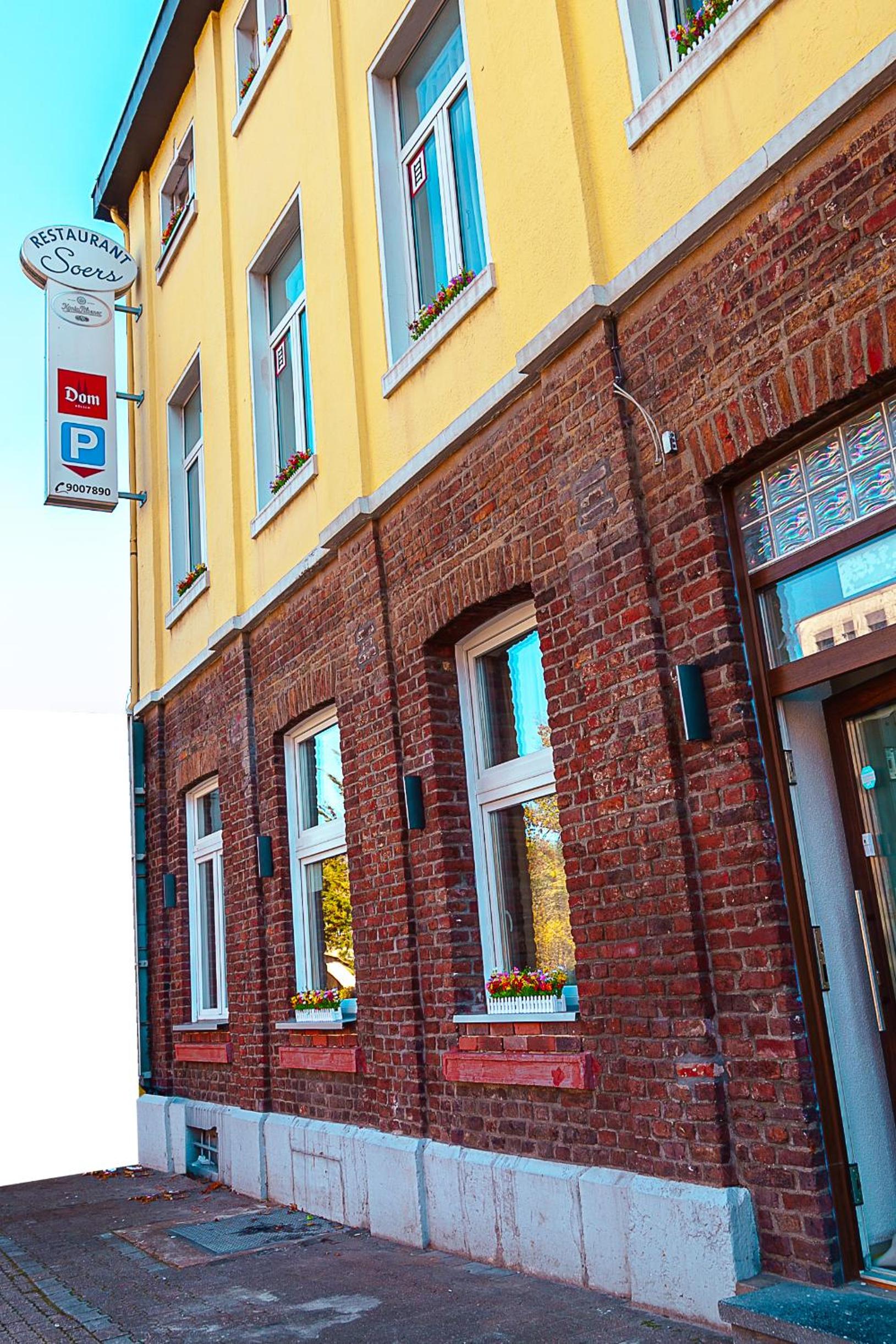 Soers Hotel 2/64