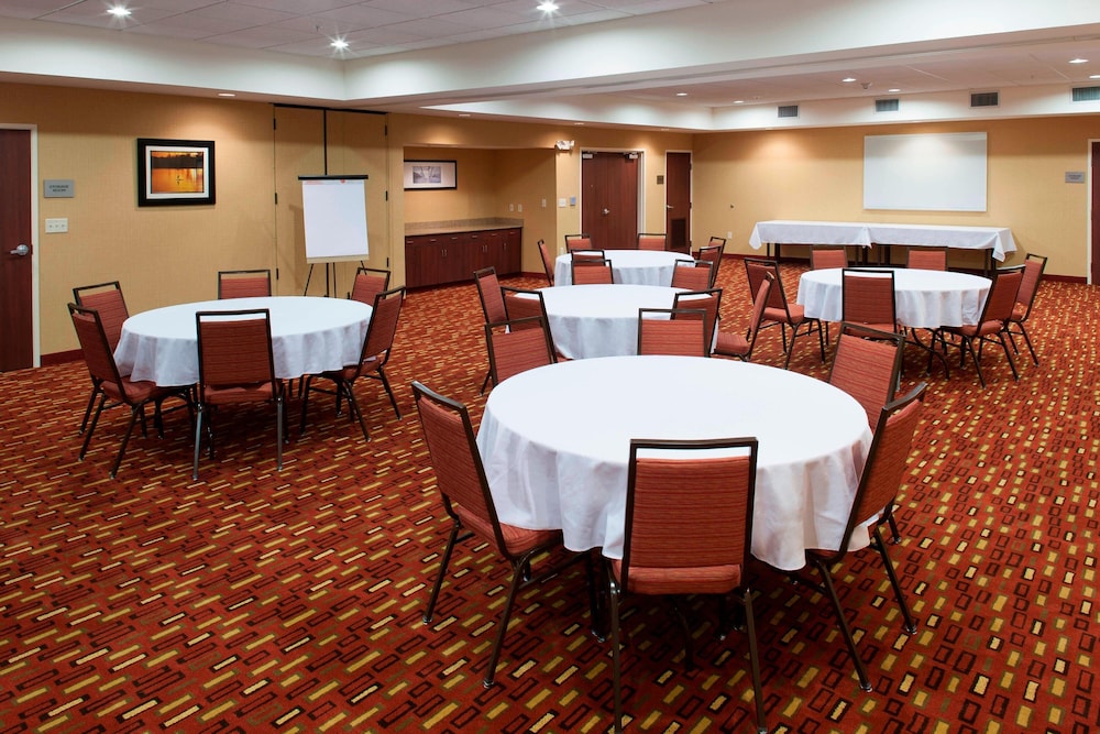 Courtyard by Marriott Houston NASA/Clear Lake 27/30