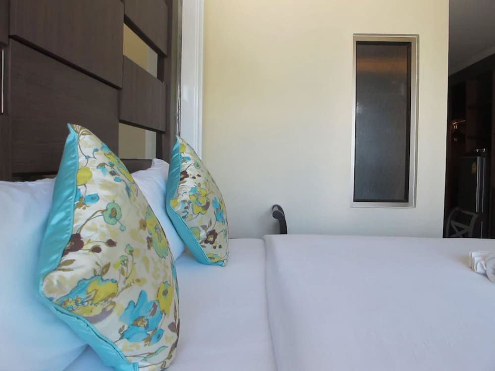 MARCH HOTEL PATTAYA 10/42