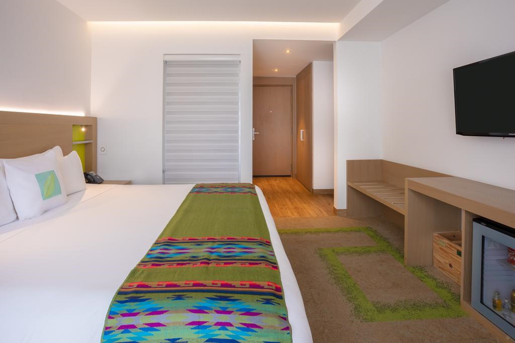 غرفة قياسية بسرير مزدوج، Biohotel Organic Suites 2/4