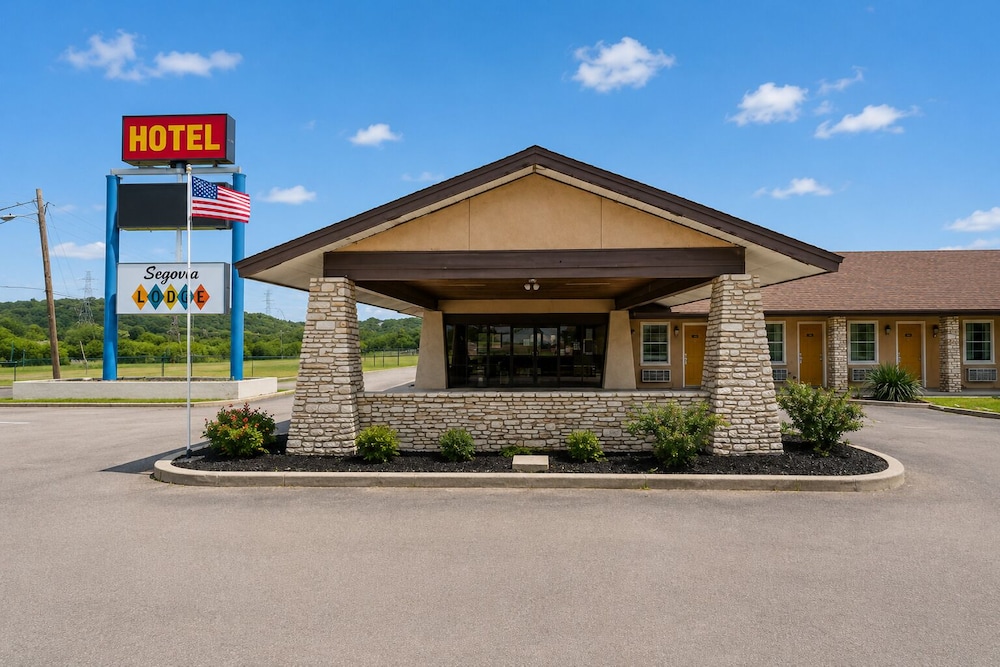 Segovia Lodge Junction TX I -10 1/53