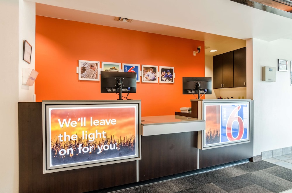 Motel 6 Kearney, NE 40/54