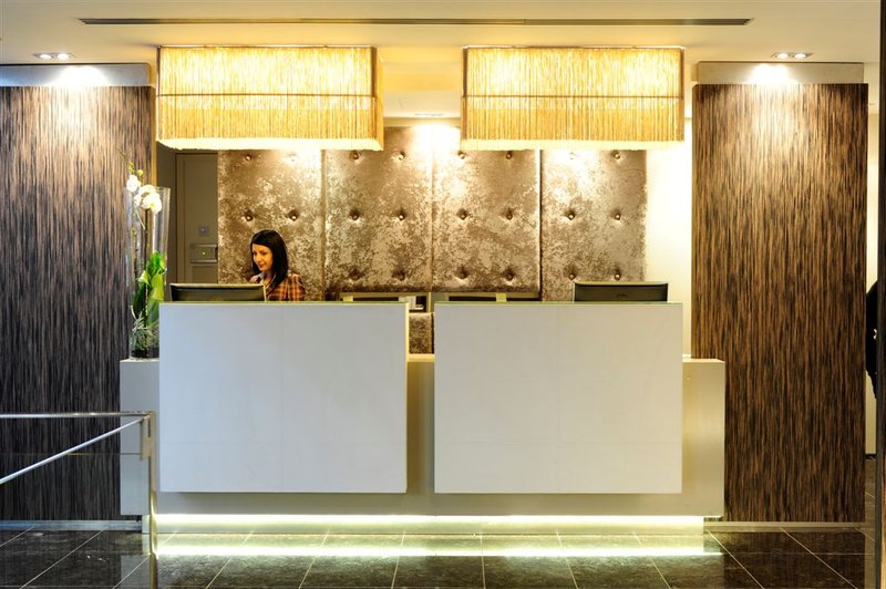 Grums Barcelona Hotel 5/45