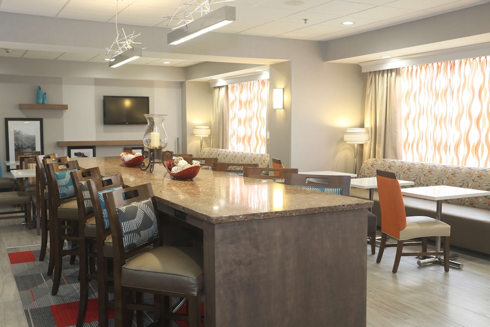 Hampton Inn Owego 27/32