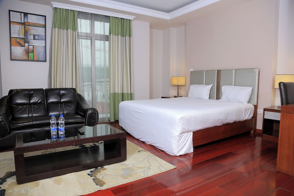 STUDIO, DOUBLE BED, CITY VIEW