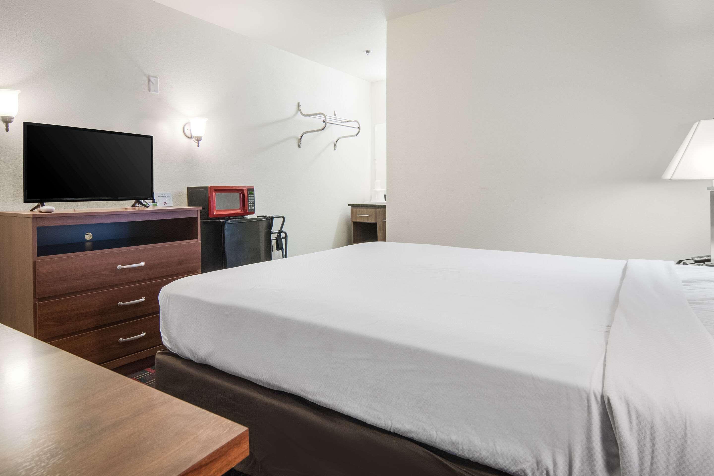 Rodeway Inn Weatherford 14/33