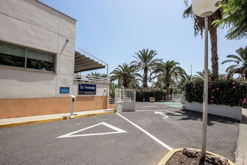 Travelodge Alicante Puerto 72/82