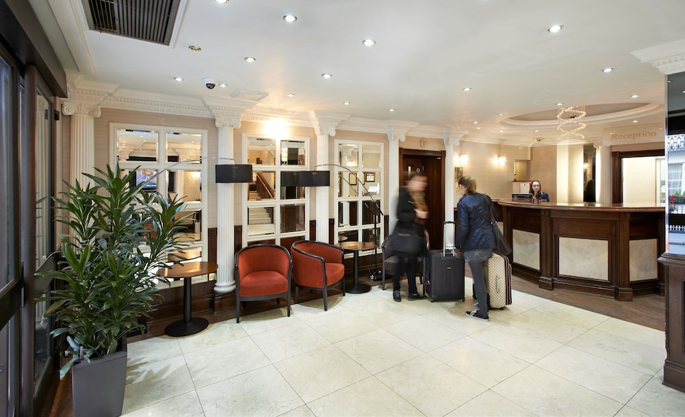 Royal Eagle Hotel 11/66