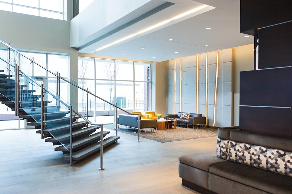 Ac Hotel By Marriott Cincinnati At Liberty Center 27/50