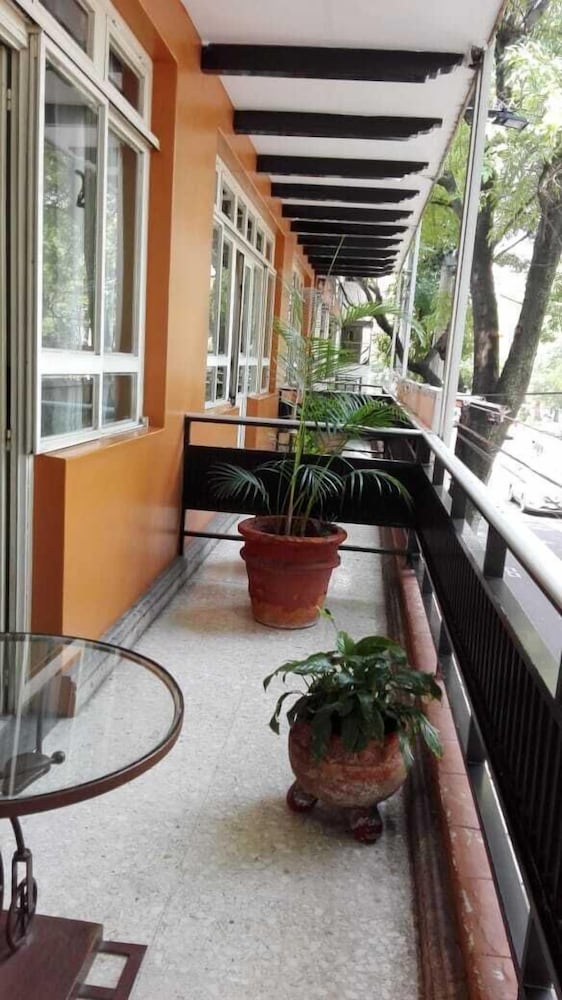 Posada Hidalgo Inn 39/40