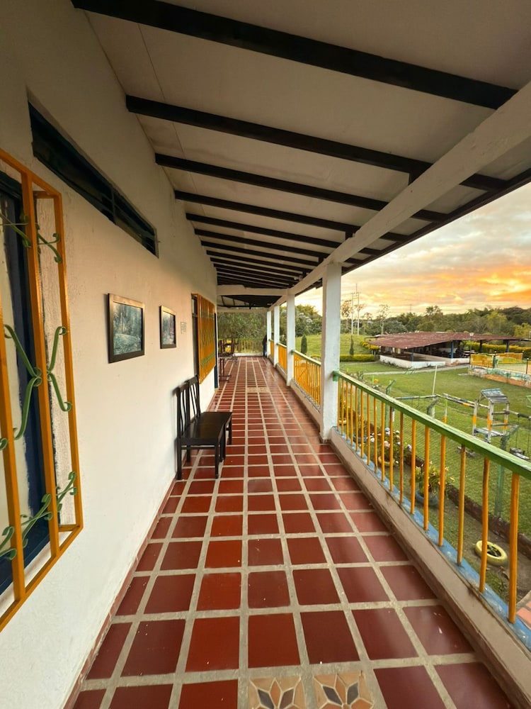 Finca Hotel La Moni 1/18