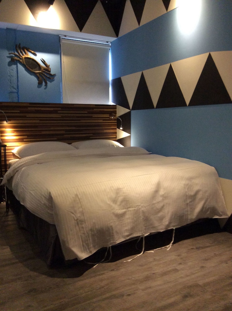 R10 Eco Hotel 25/50