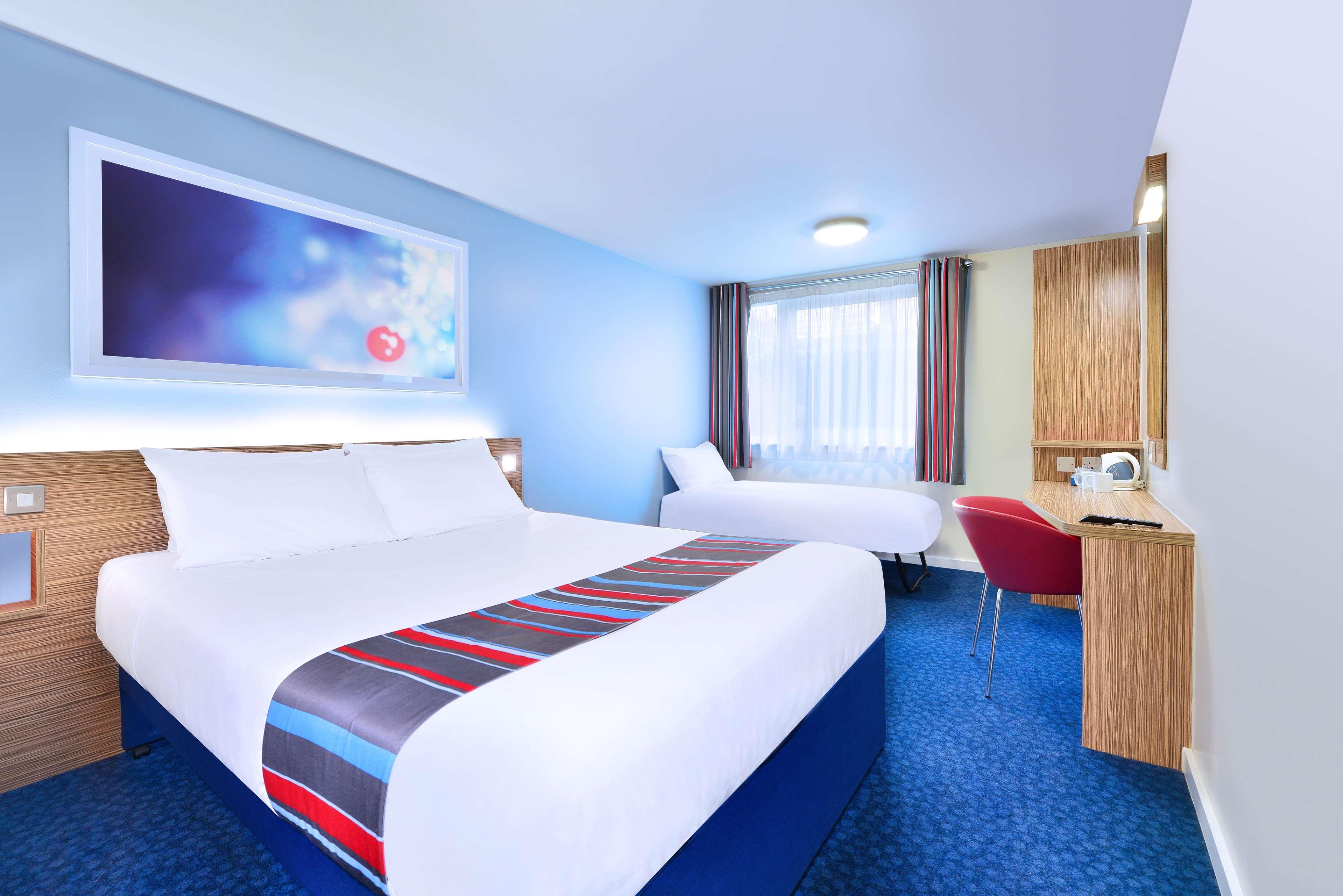 Travelodge Edinburgh Haymarket 14/37