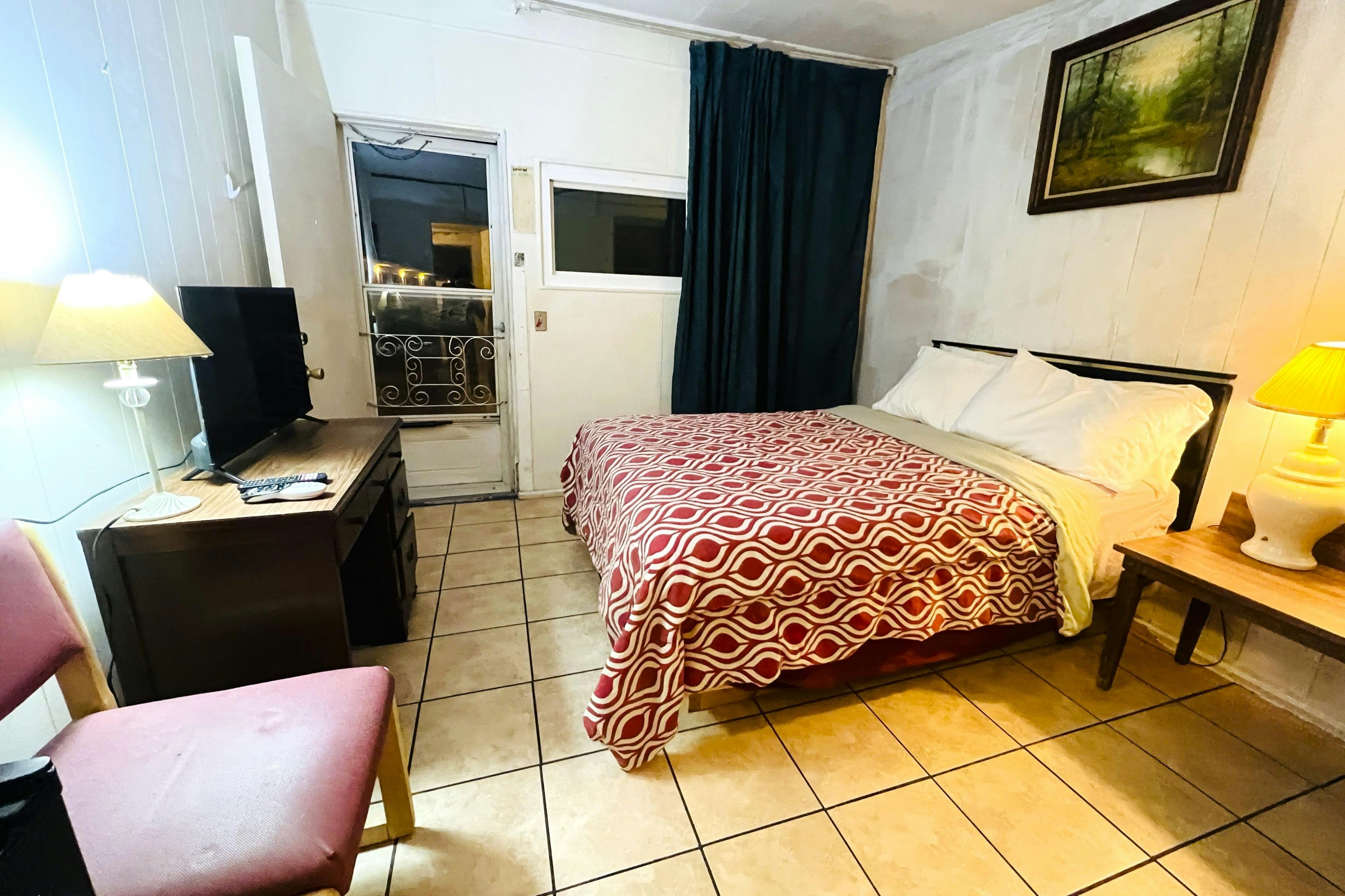 Sparta Motel Near St. Louis / Mississippi River IL 10/27