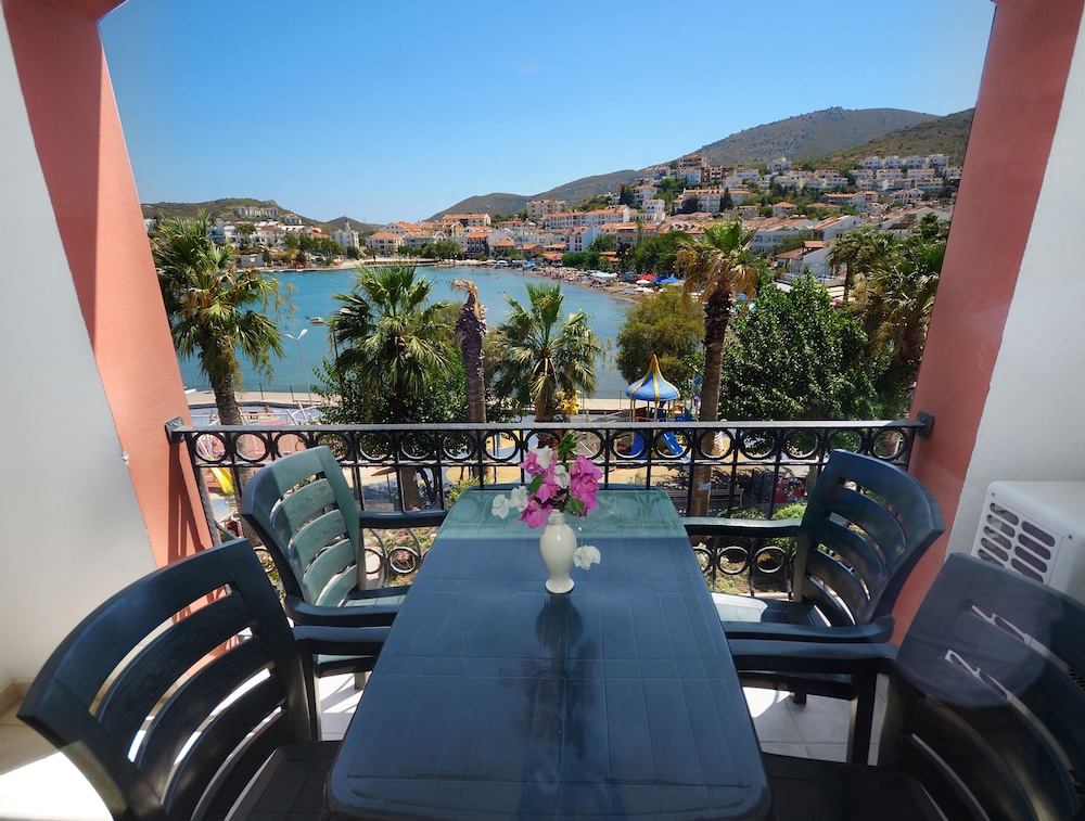 Fora Apart Hotel 33/49