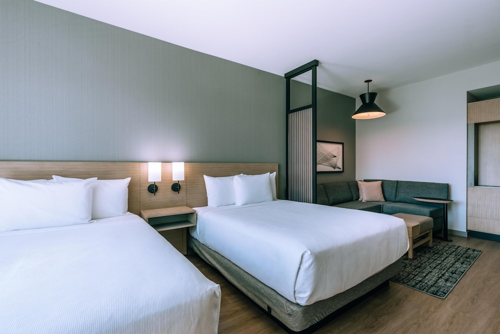 Hyatt House Ontario Airport 10/50