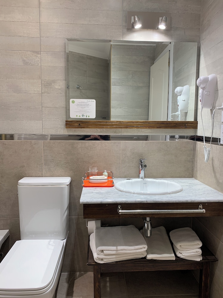Chalten Suites Hotel 48/50