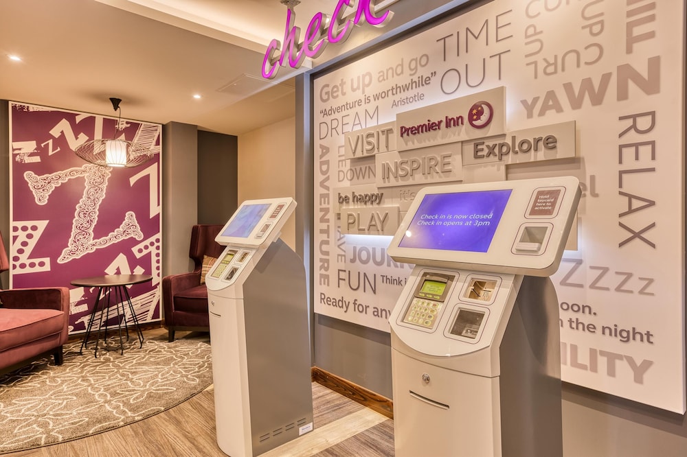 Premier Inn London Romford Town Centre 25/35