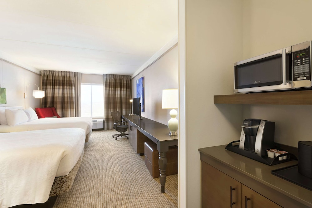 Hilton Garden Inn Pittsburgh Airport South - Robinson Mall 9/48