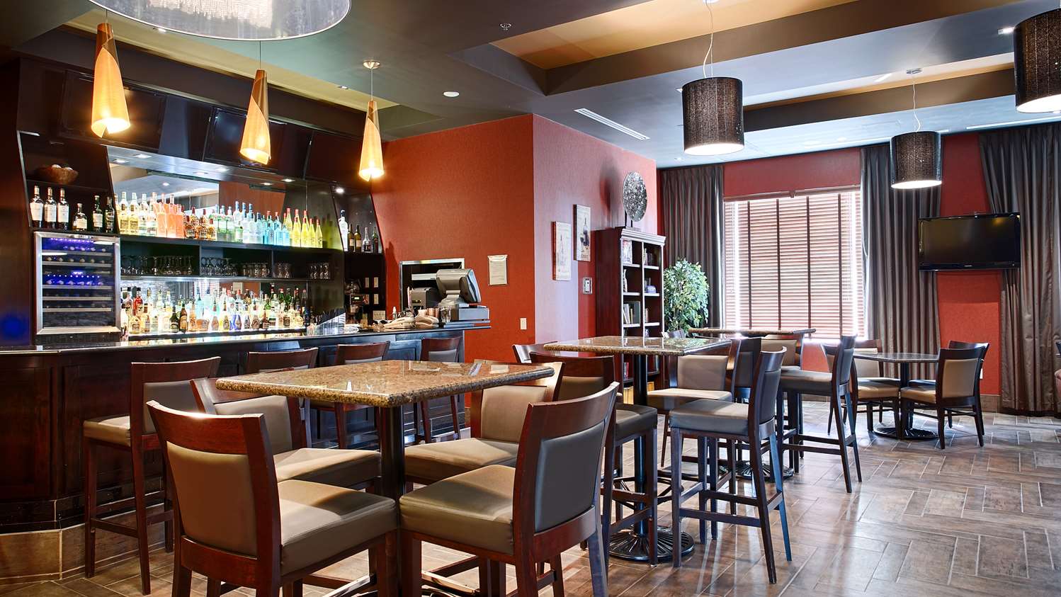 Best Western Sunrise Inn and Suites 10/21