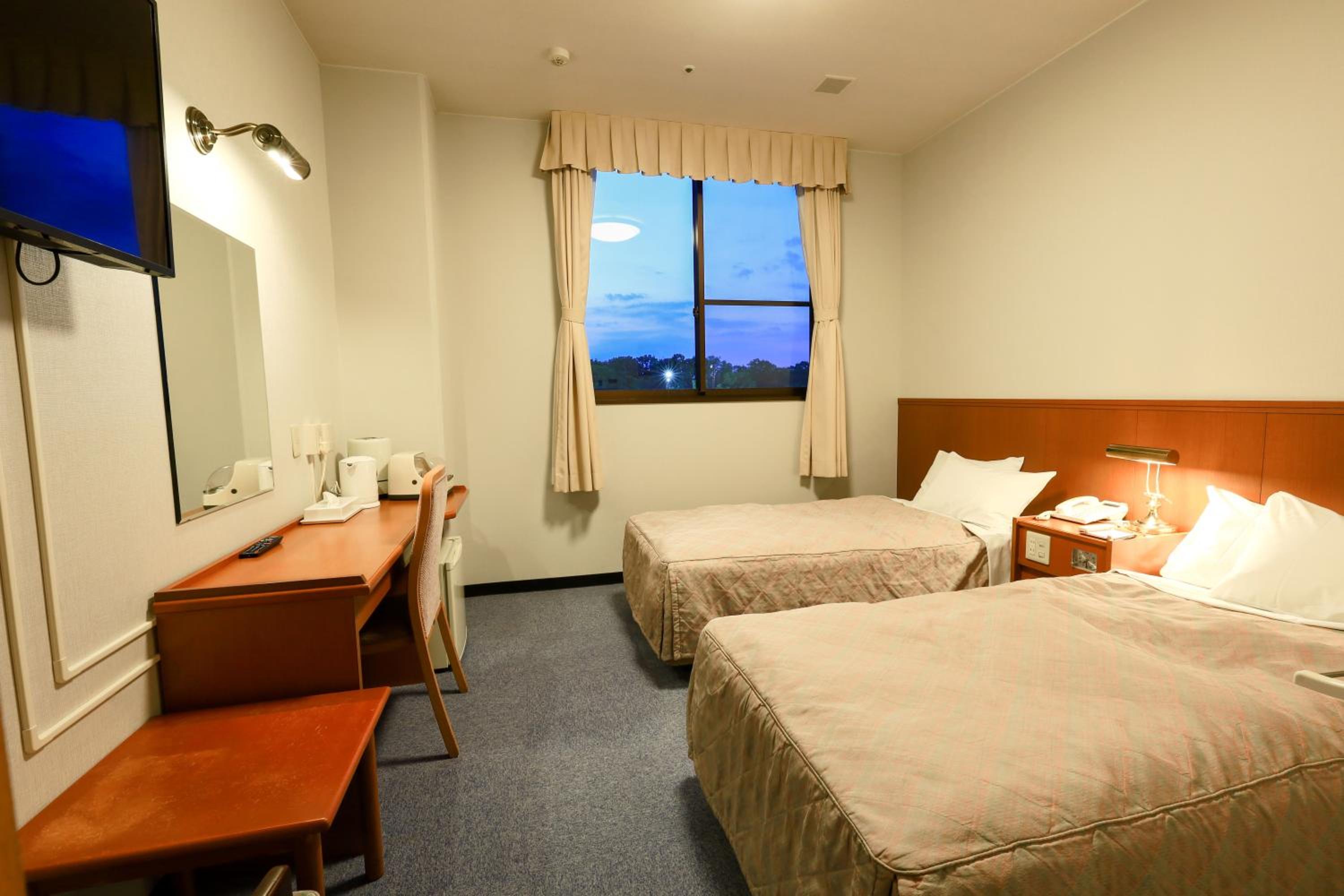 Room Assigned on Arrival, 3 Beds, Hill Hotel Sunpia Iga 2/5
