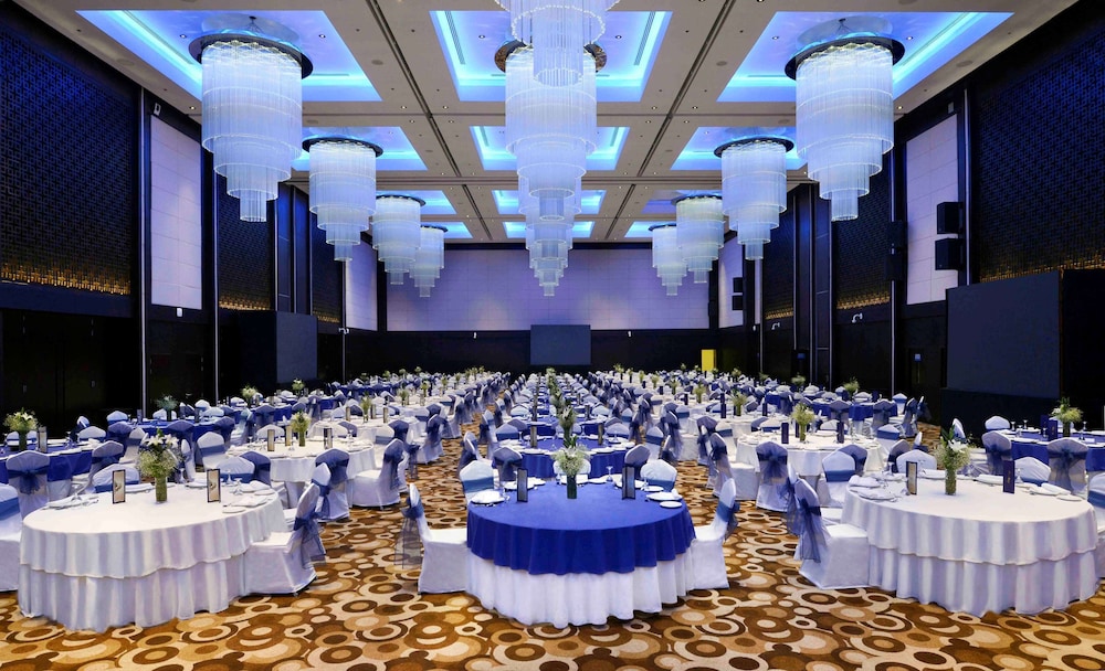 Radisson Blu Chattogram Bay View 59/70