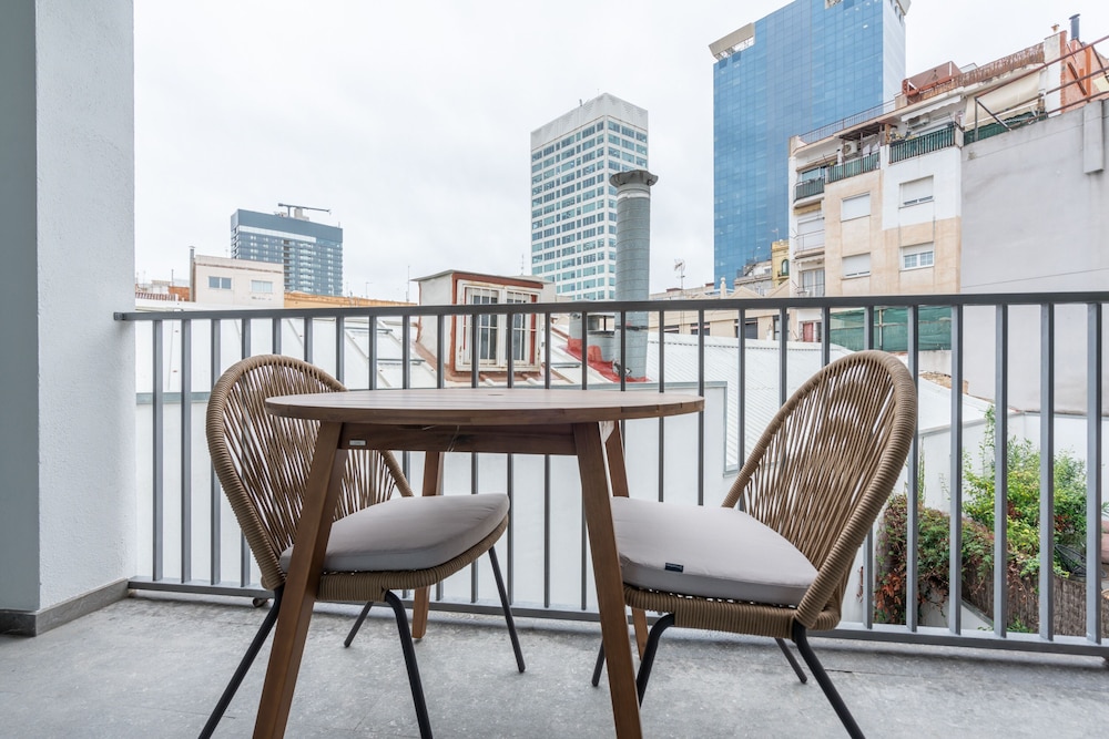 limehome Barcelona Rector Triado 52/66