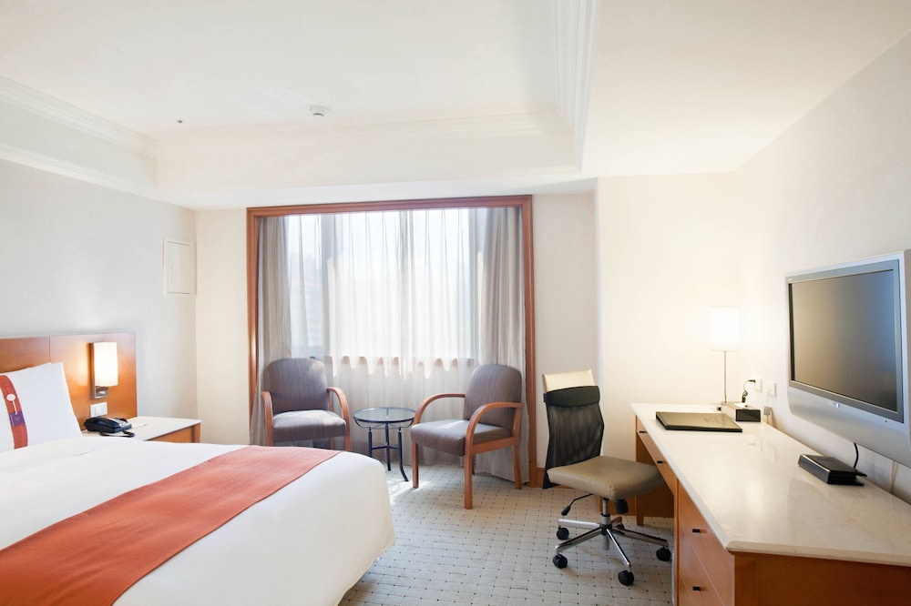 Holiday Inn East Taipei 16/74
