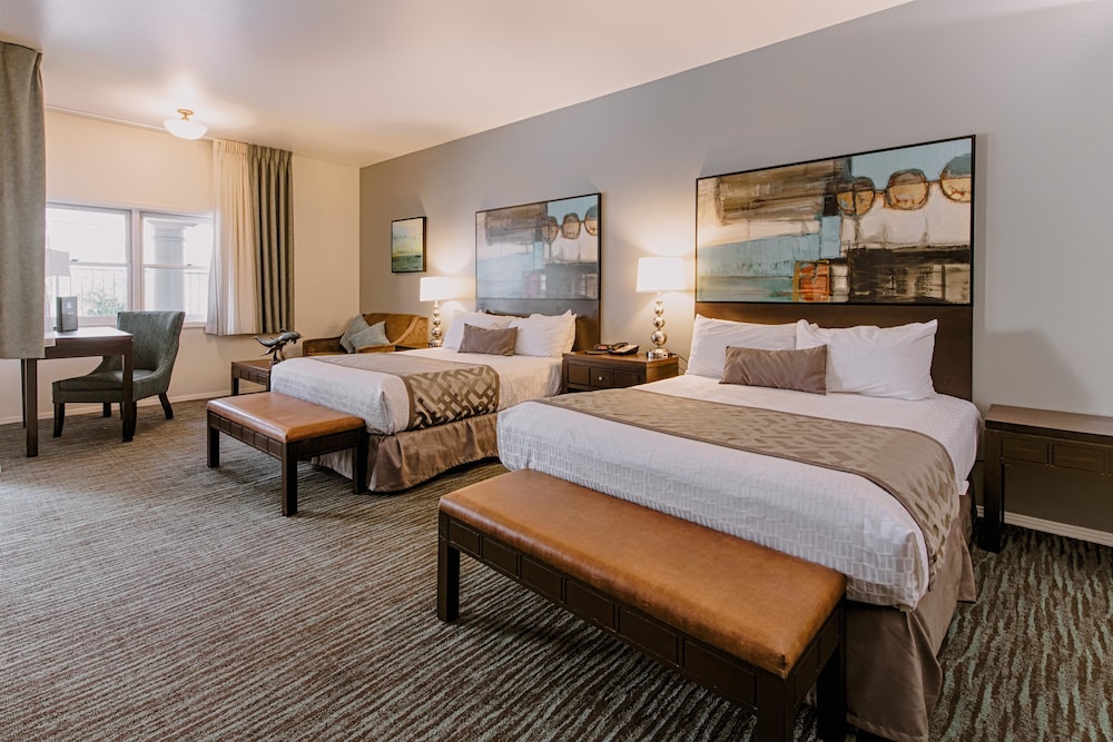 Tamarack Beach Resort Hotel 15/65