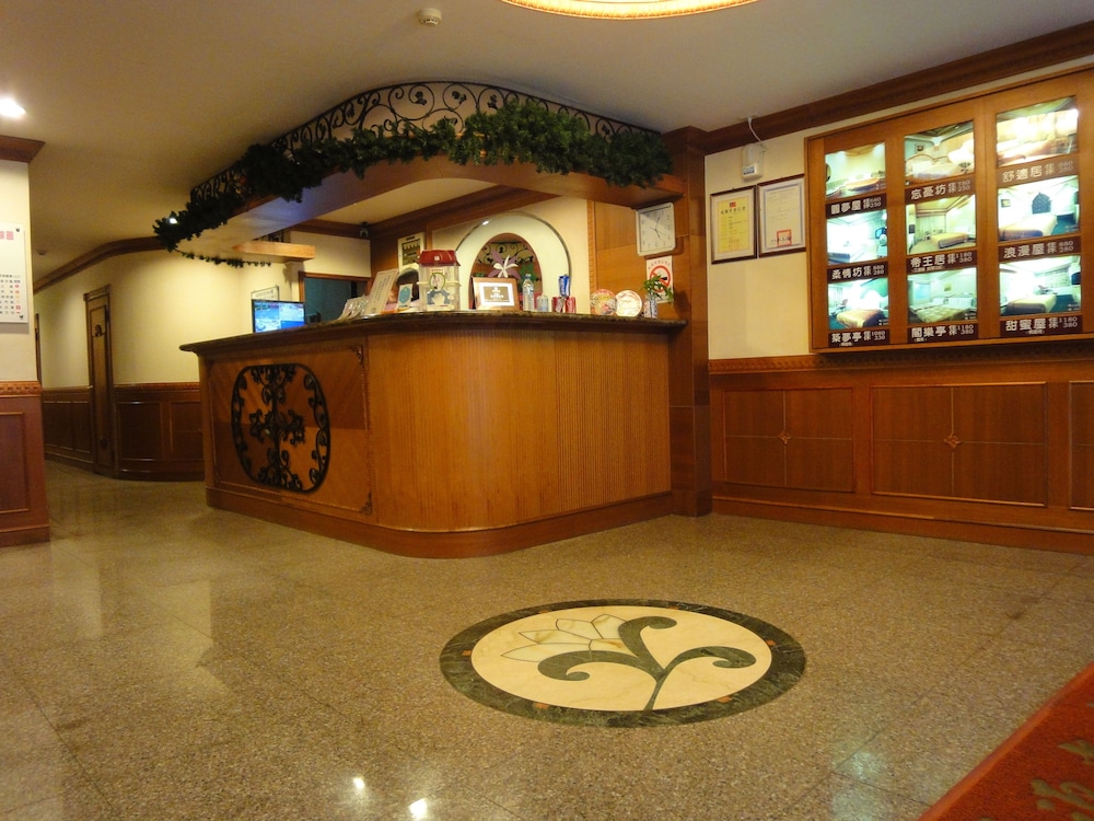 Taoyuan Hua Yue Hotel 8/34