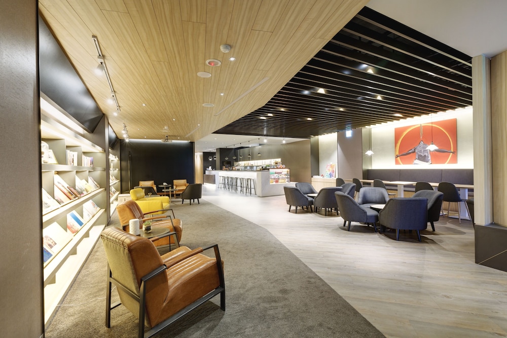 Hub Hotel 49/57