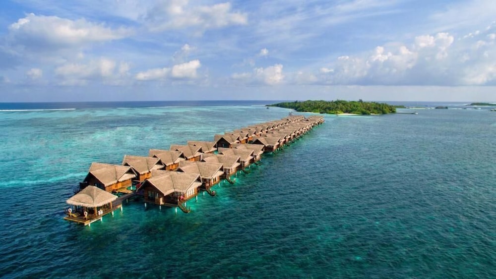 Adaaran Select Hudhuran Fushi 65/70