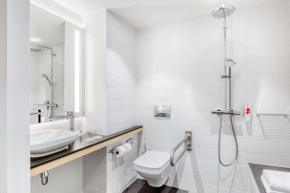 Intercityhotel Hannover Hauptbahnhof Ost. 6/44