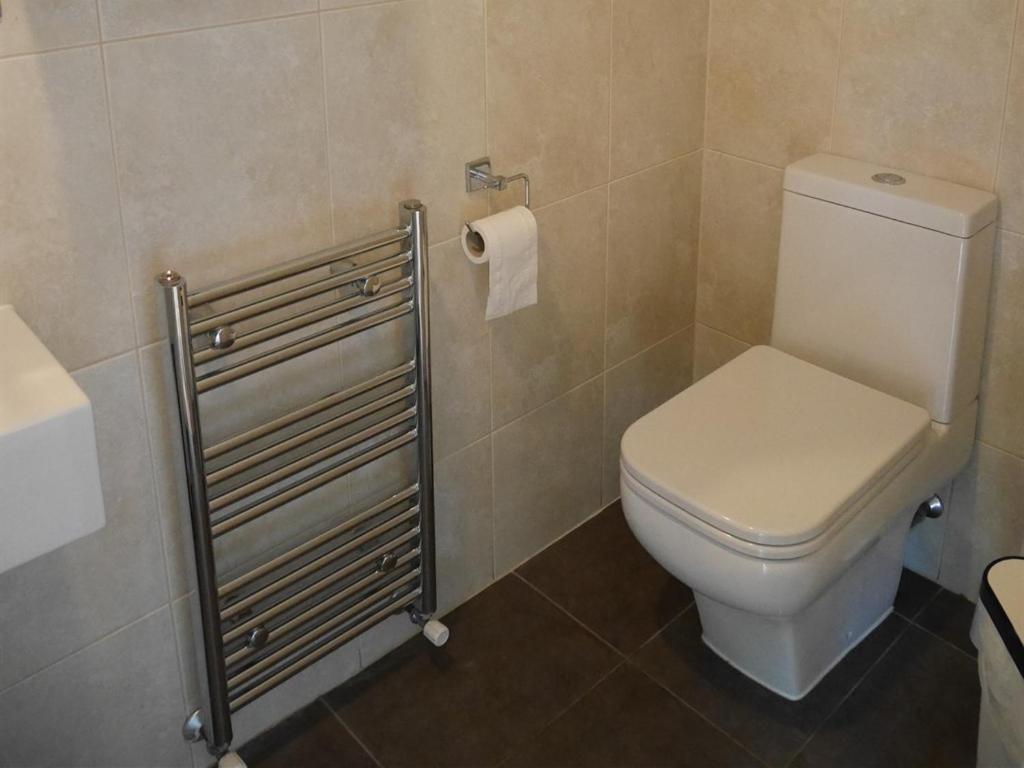 Room, Quadruple, Kew Rooms 5/5