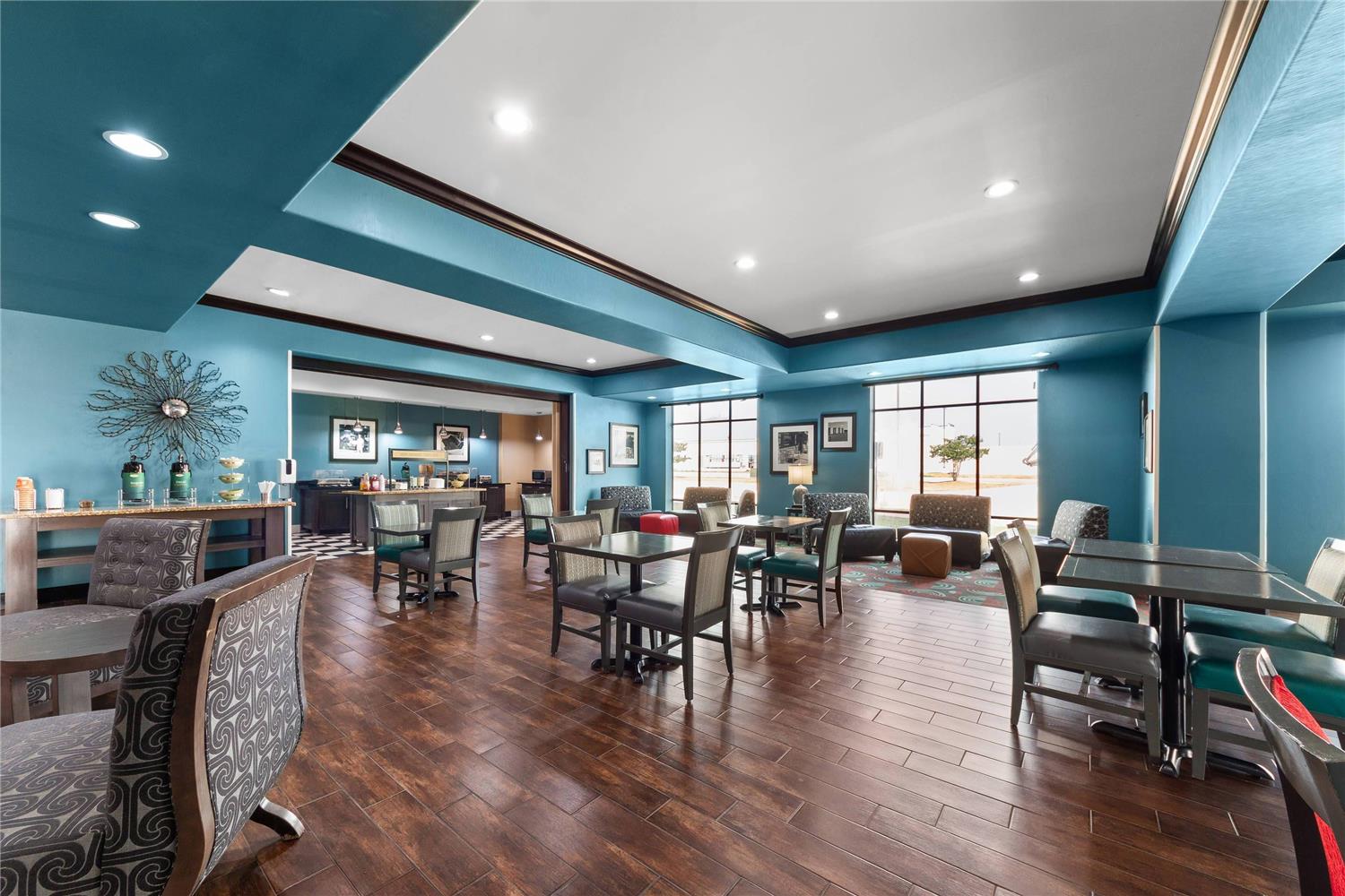 Quality Inn & Suites Pearsall, TX 11/20