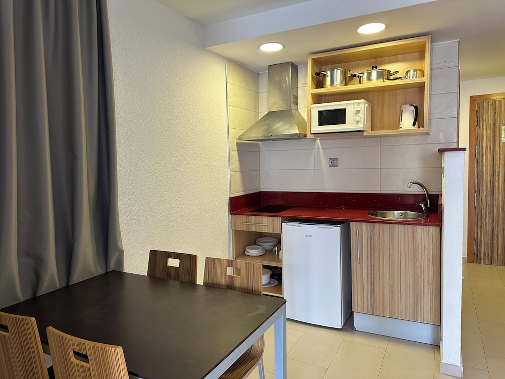 Ibiza Jet Apartamentos - Adults Only 8/50