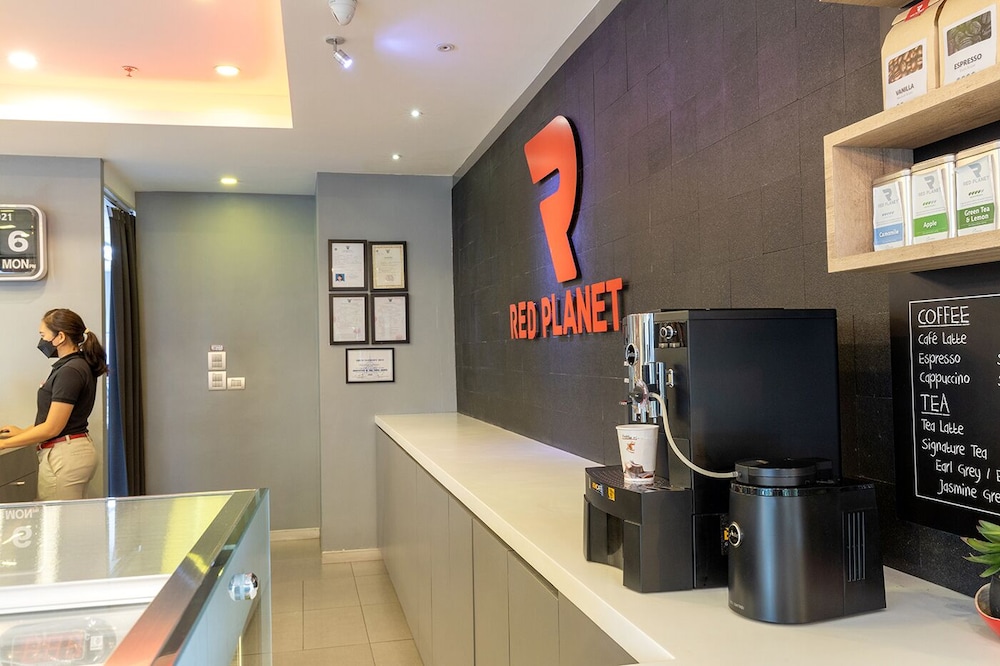 Easy Planet Bangkok Surawong 15/66