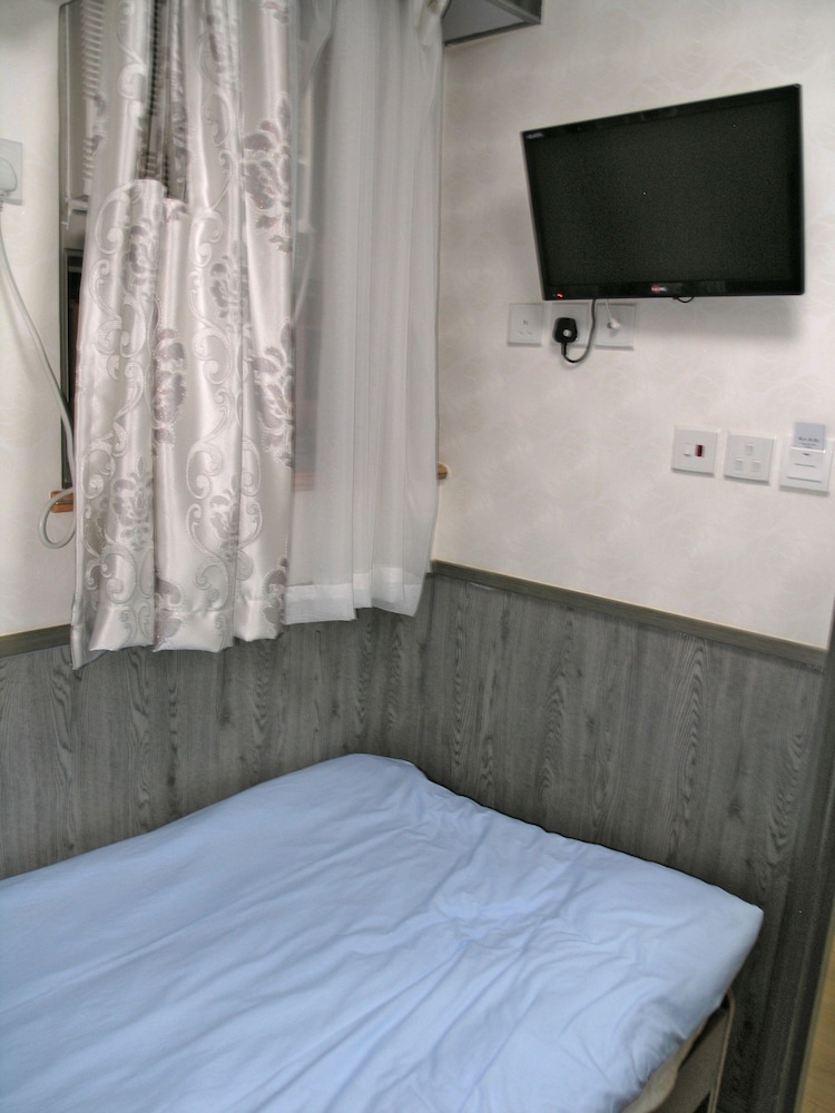 Majestic 7 Guest House 25/66