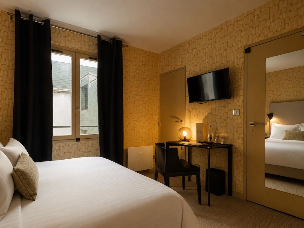 L Hotel 17/70
