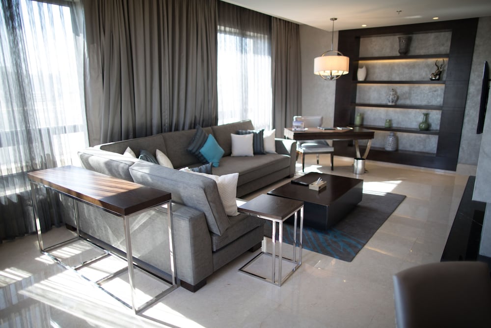 The House Boutique Suites 33/68