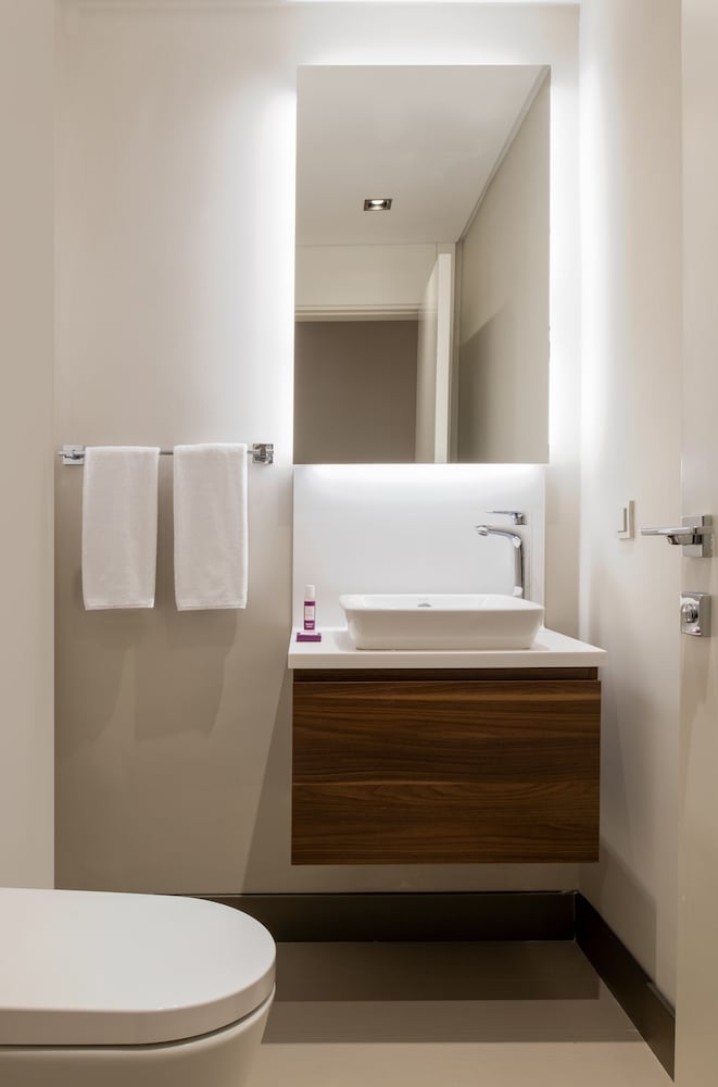 Movenpick Living Istanbul West 50/50