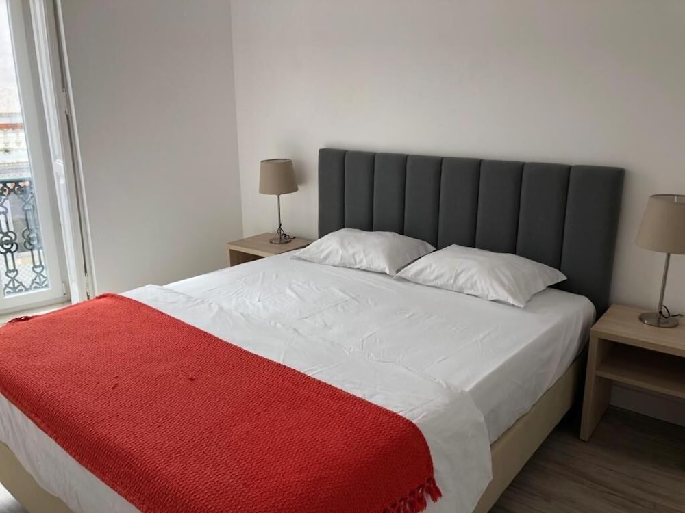 Be Lisbon Hostel Intendente 17/50