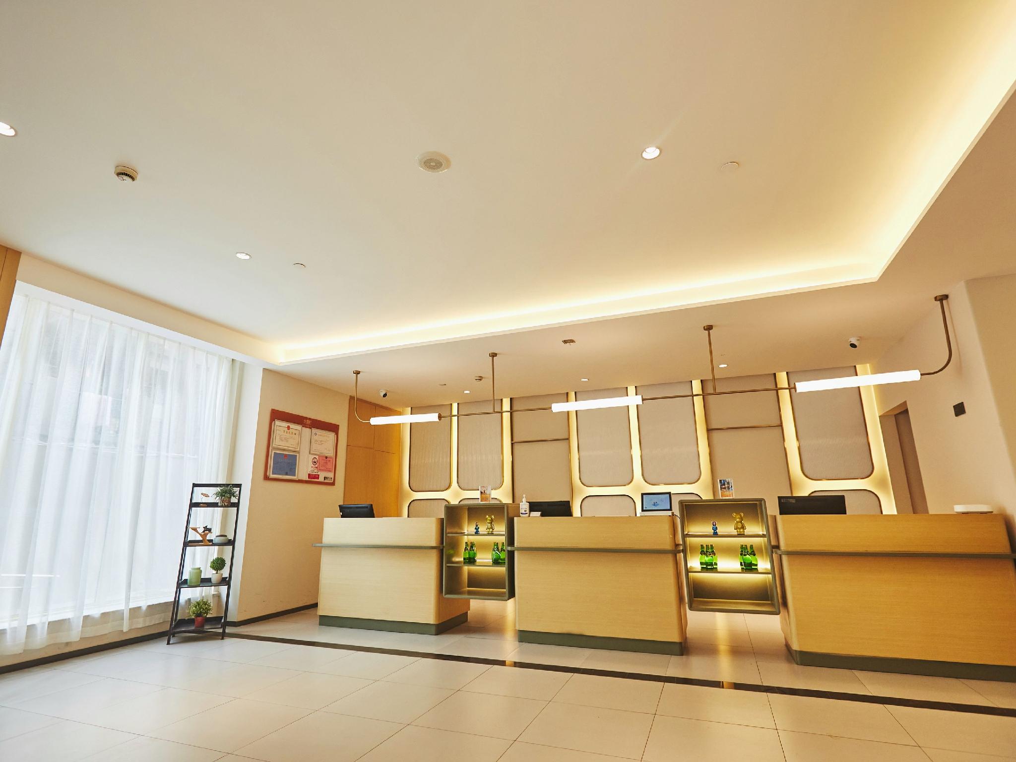 Jinjiang Inn Zhengzhou Train Station Erqi Sq Subway Station 13/47