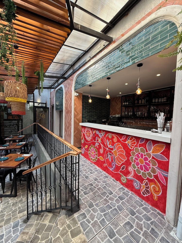 Tagle Hotel Boutique 3/64